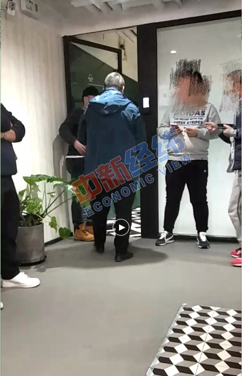 易到磕头门后有车主上门讨债:已两个月无法提现